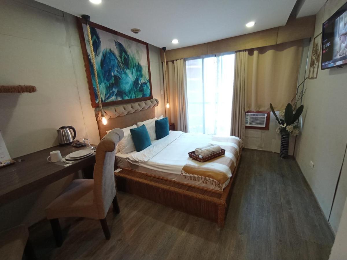 The Staycation - Serviced Rooms Manila Bagian luar foto