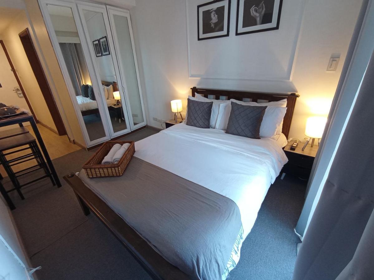 The Staycation - Serviced Rooms Manila Bagian luar foto